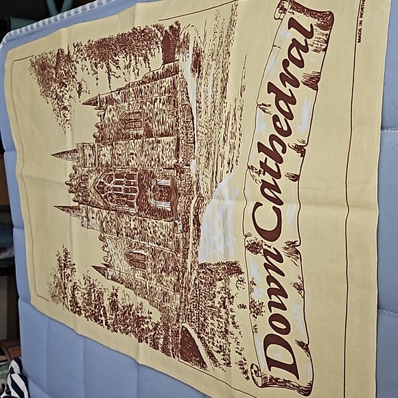 Down Cathedral Northern Ireland Linen Tea Towel By Cause… - Picture 1 of 4